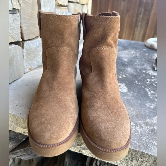 Lucky Brand Rhetty leather suede pull on booties in caramel tan NWOB Sz-9M.Q
